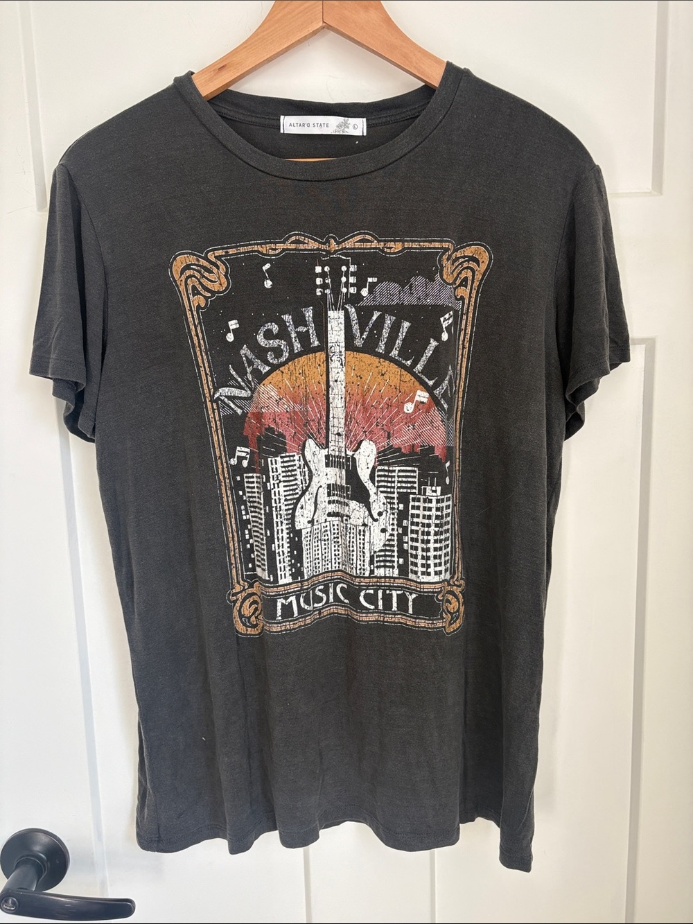 Altar’d State Nashville Music City Graphic Tee vtg Wash Black size L